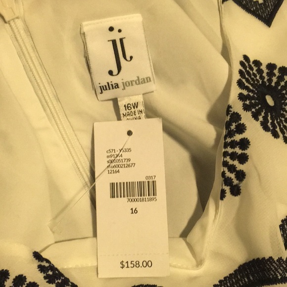 NWT White with blue lace emb dress size 16 - Picture 4 of 5